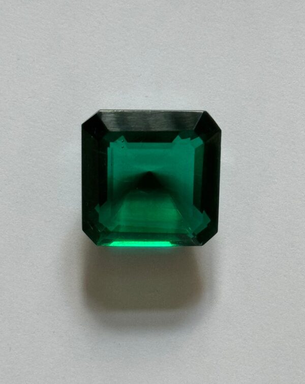 Emerald (33.60ct)
