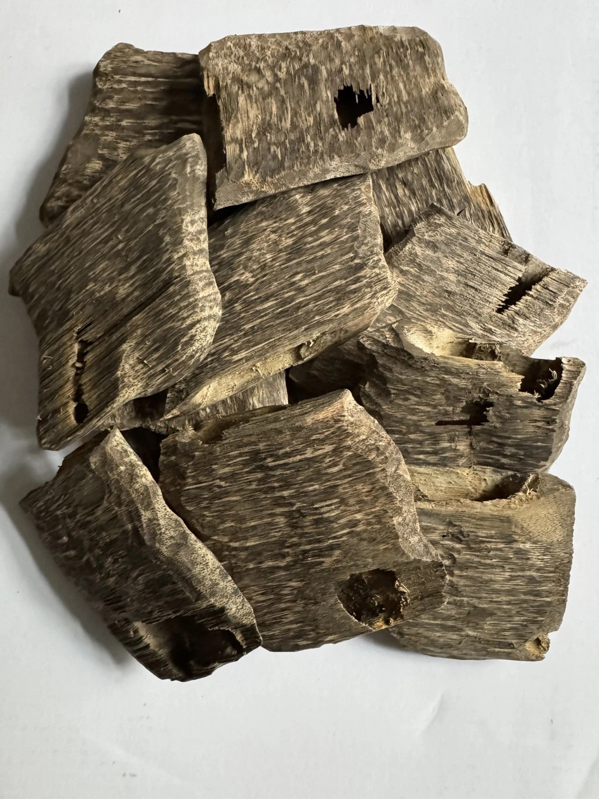 Kynam Kinam Kyara Agarwood Chip Grade A Oud 11-19g - Image 2